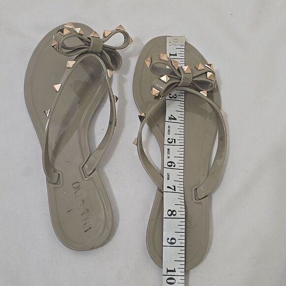 Valentino Garavani 39 rockstud jelly nude flats thongs slippers tan rubb… - Picture 7 of 8